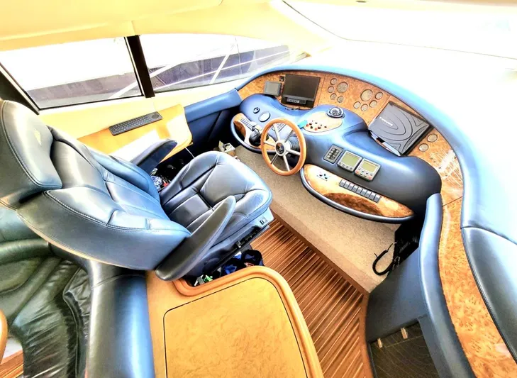 Jbys Trade Yacht Photos Pics Main Helm