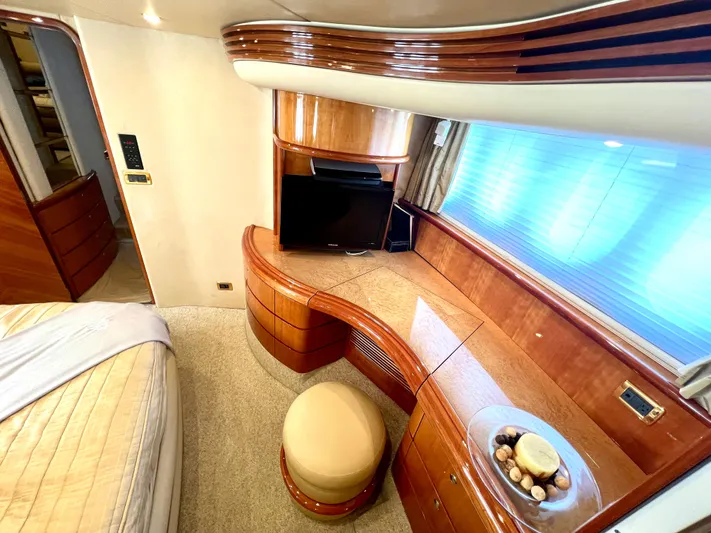 Jbys Trade Yacht Photos Pics Master StateRoom - Vanity Area / TV