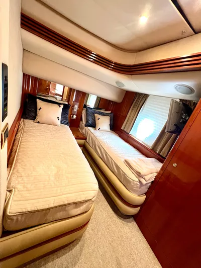 Jbys Trade Yacht Photos Pics Guest StateRoom - (2) Single Berths