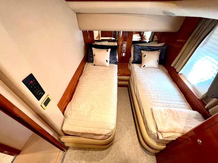 Jbys Trade Yacht Photos Pics Guest StateRoom - (2) Single Berths
