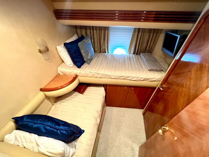 Jbys Trade Yacht Photos Pics Guest StateRoom Bunks