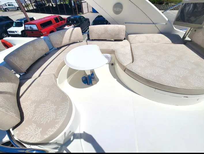 Jbys Trade Yacht Photos Pics FlyBridge Seating Area