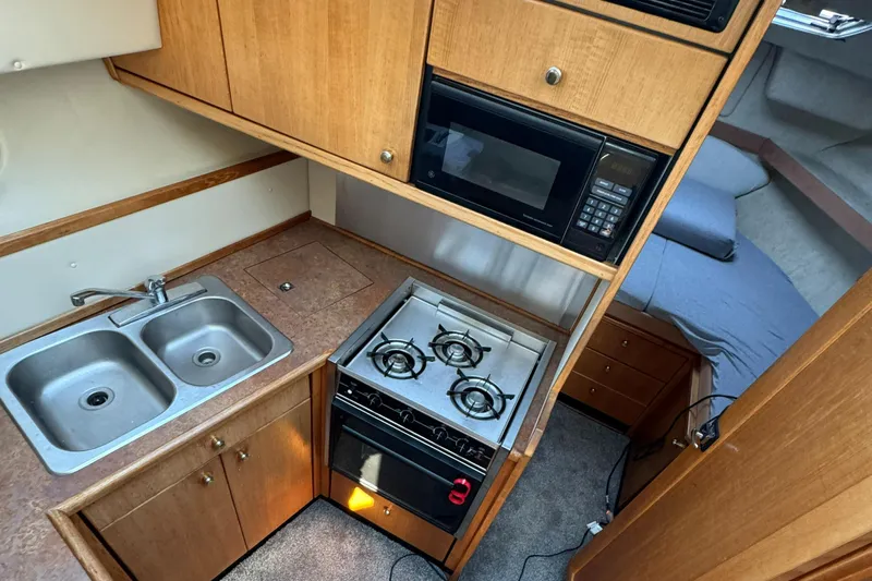 Happy Hour Yacht Photos Pics 