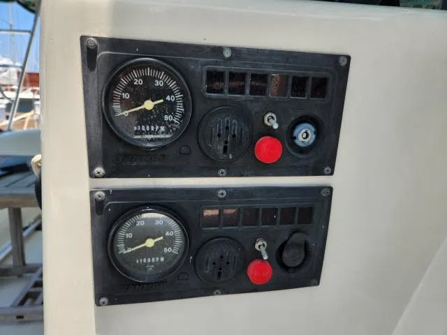 Lickety Split Yacht Photos Pics 