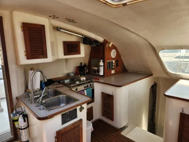 Lickety Split Yacht Photos Pics 