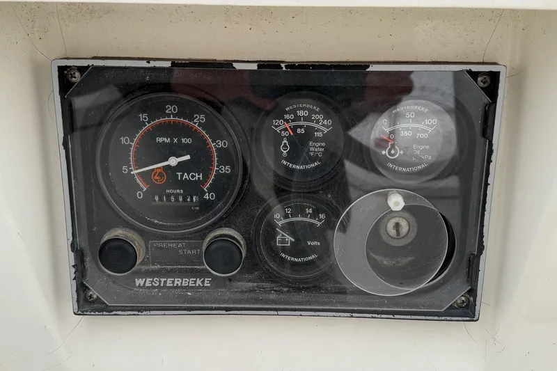 Souwester Yacht Photos Pics Instrument panel of a 2003 Sabre 362 sailboat with Westerbeke gauges.