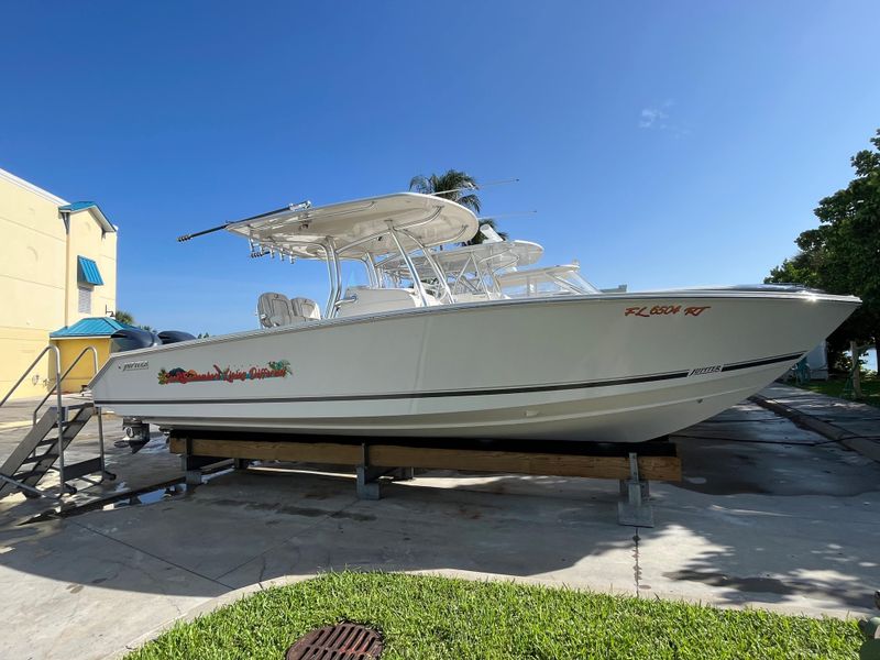 2018 Jupiter 30 HFS