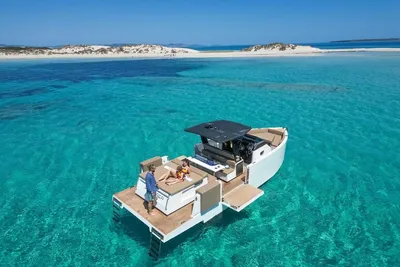 2018 De Antonio Yachts D 33 Open