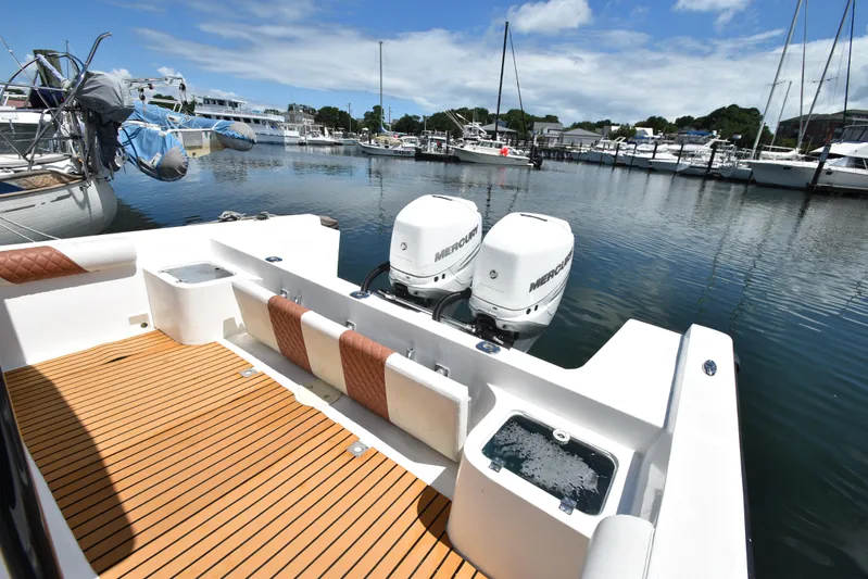 Wave Master Yacht Photos Pics 