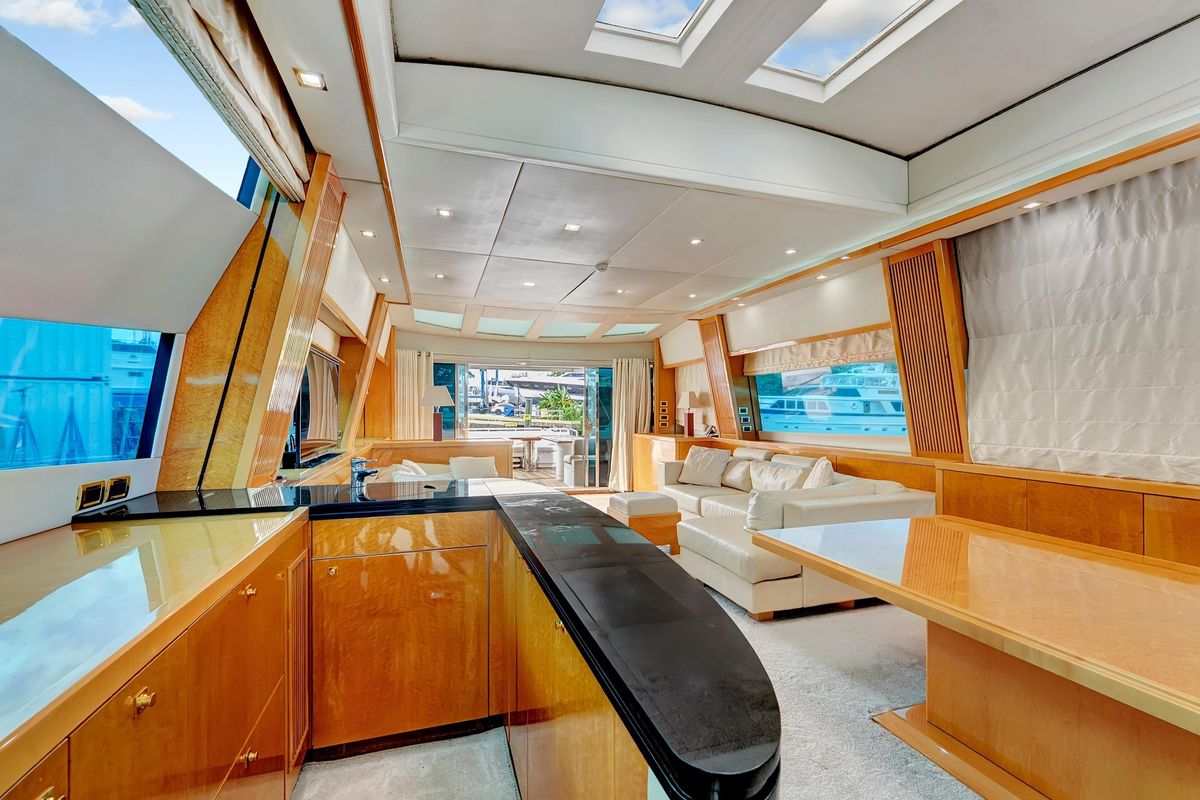 2007 Sunseeker 108 