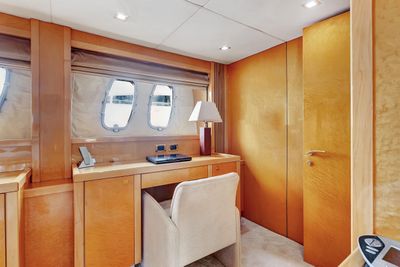 Yacht