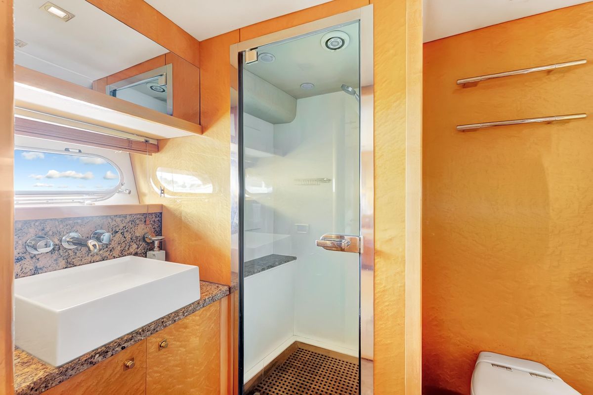 2007 Sunseeker 108 