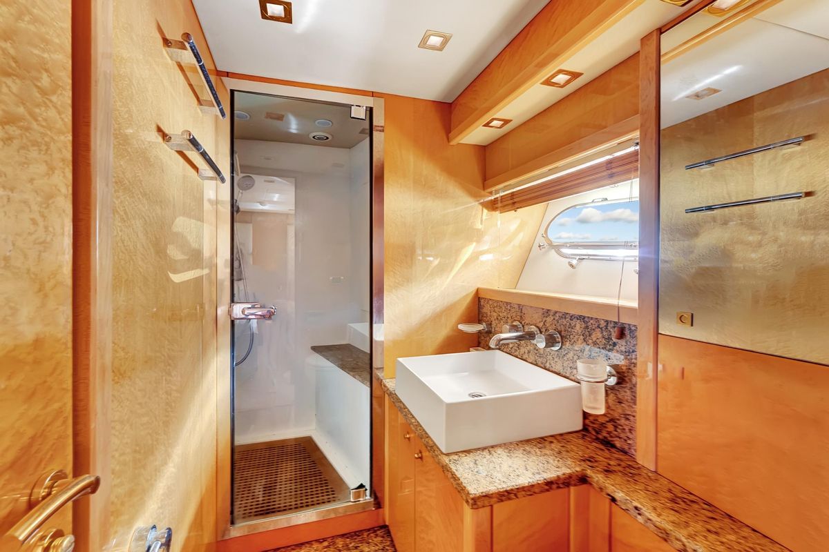2007 Sunseeker 108 