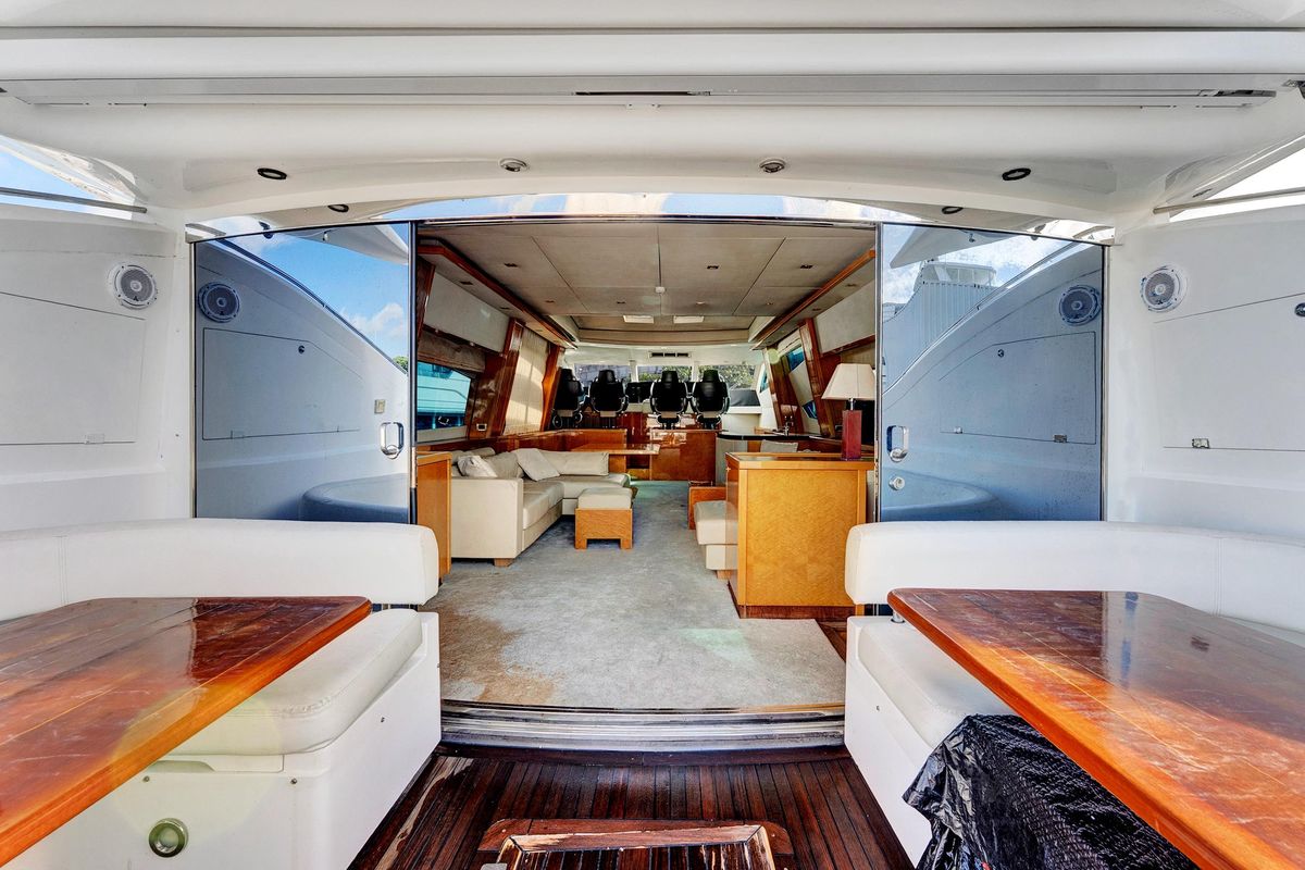 2007 Sunseeker 108 
