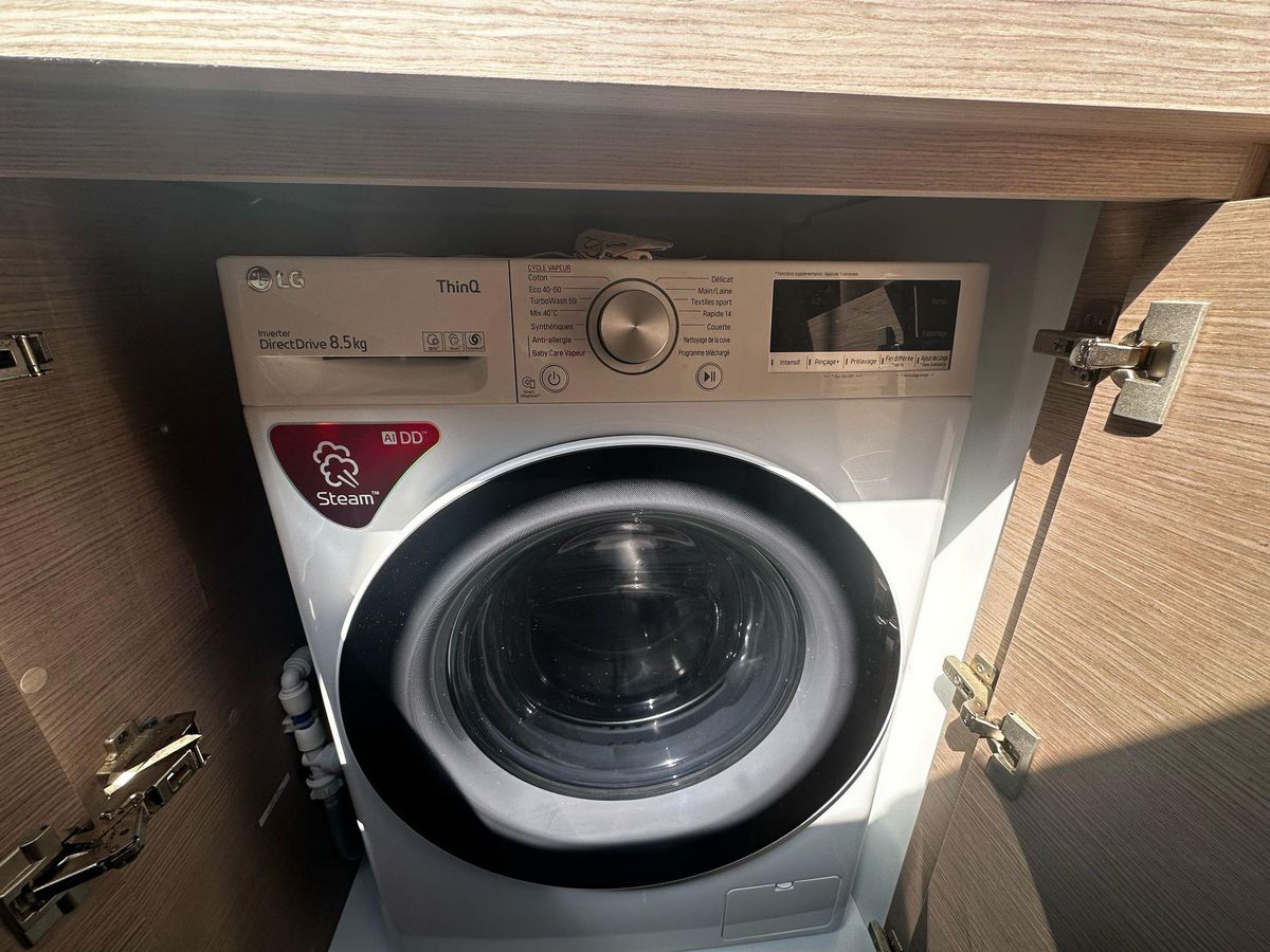 2022 Fountaine Pajot 44 