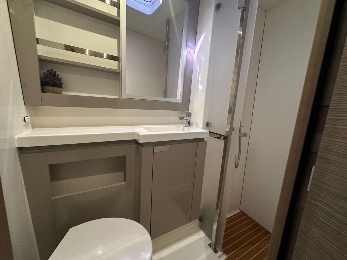 2022 Fountaine Pajot 44 