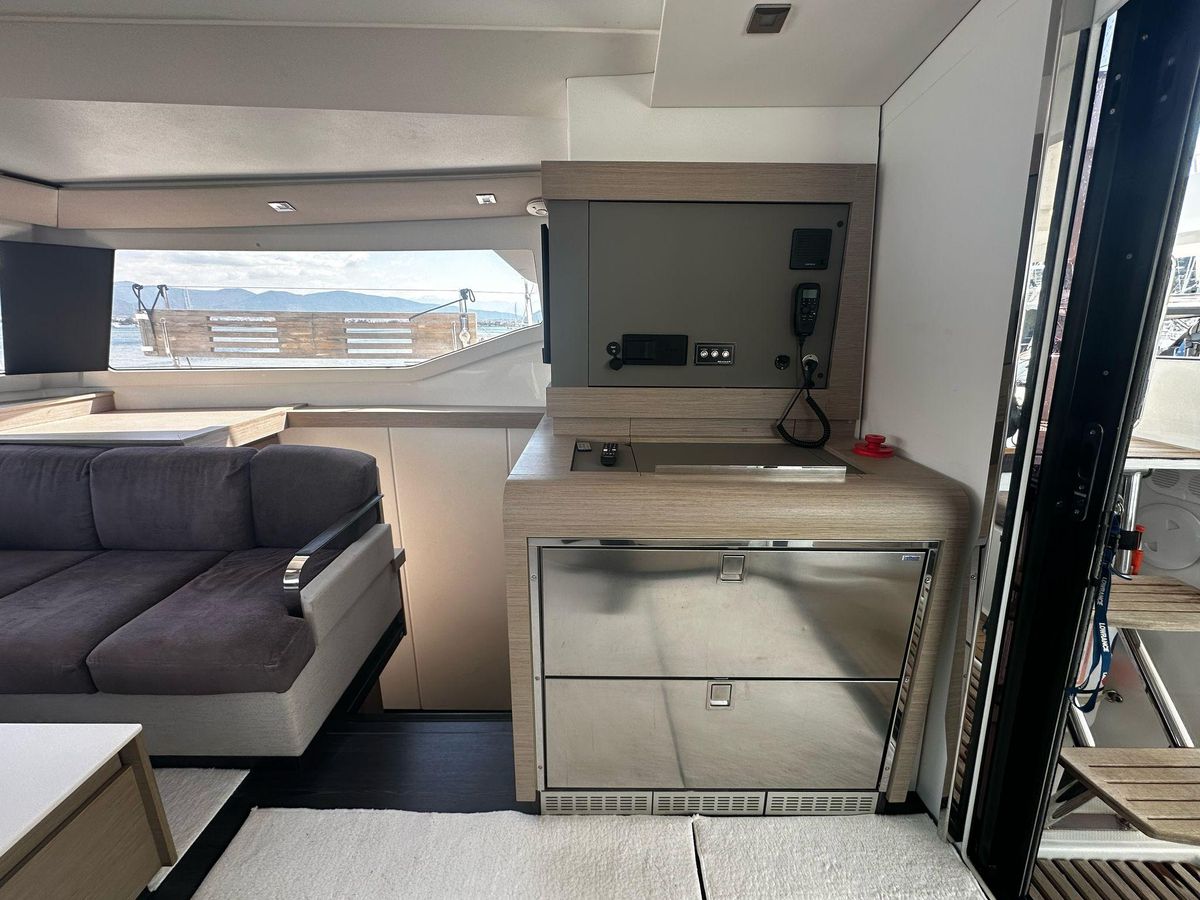 2022 Fountaine Pajot 44 