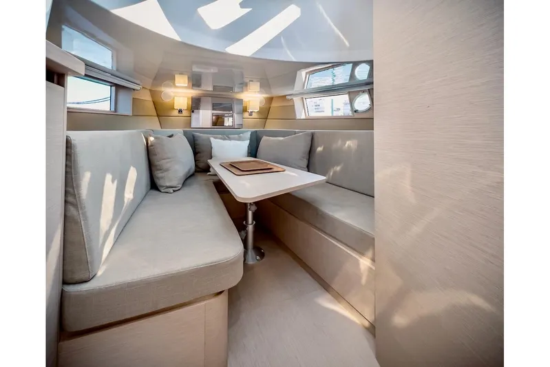 Oasis Yacht Photos Pics 