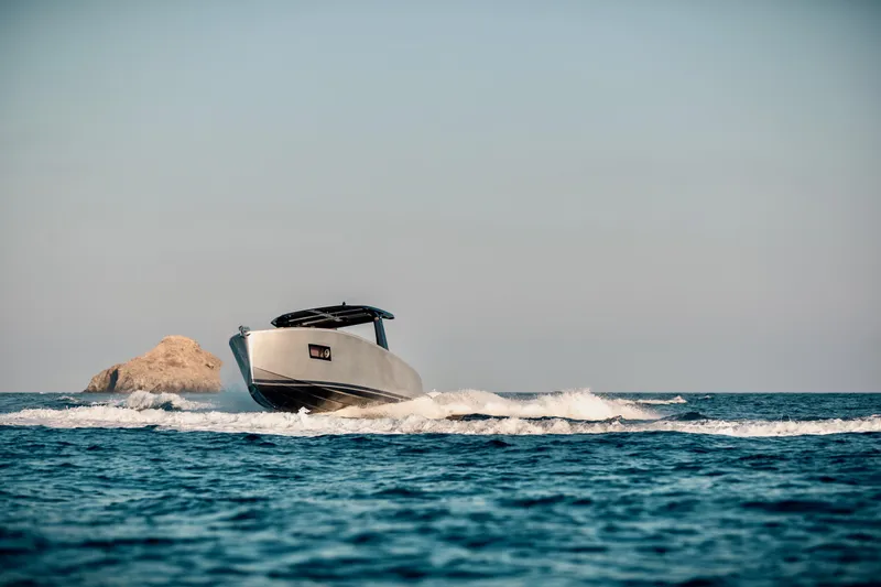 Oasis Yacht Photos Pics 