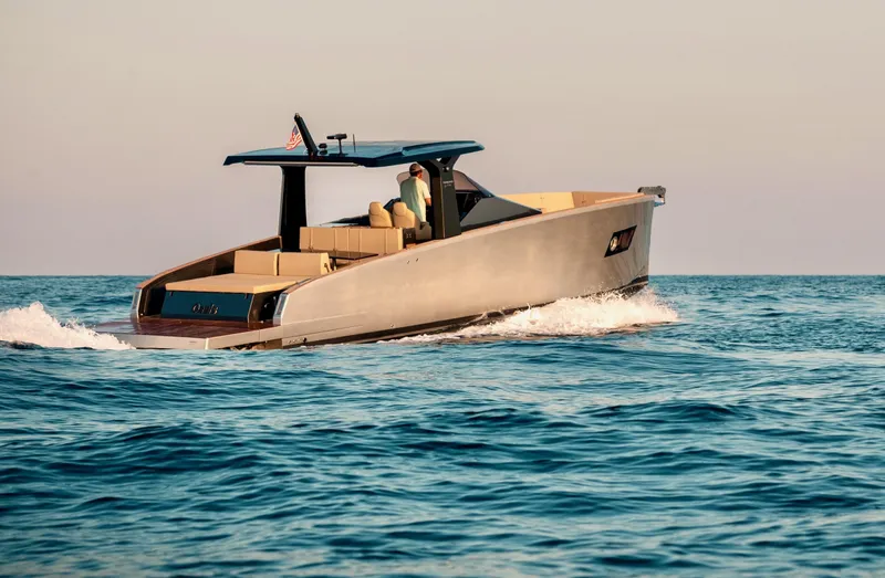 Oasis Yacht Photos Pics 