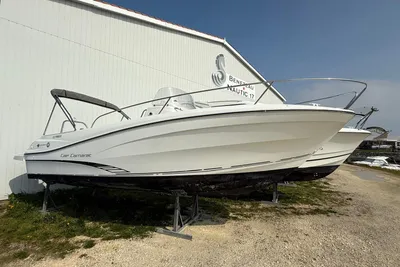 2016 Jeanneau Cap Camarat 7.5 CC S.2
