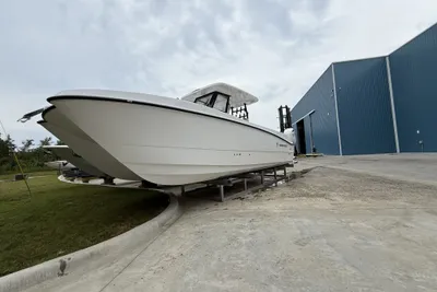 Twin Vee GFX2 280 GFX2