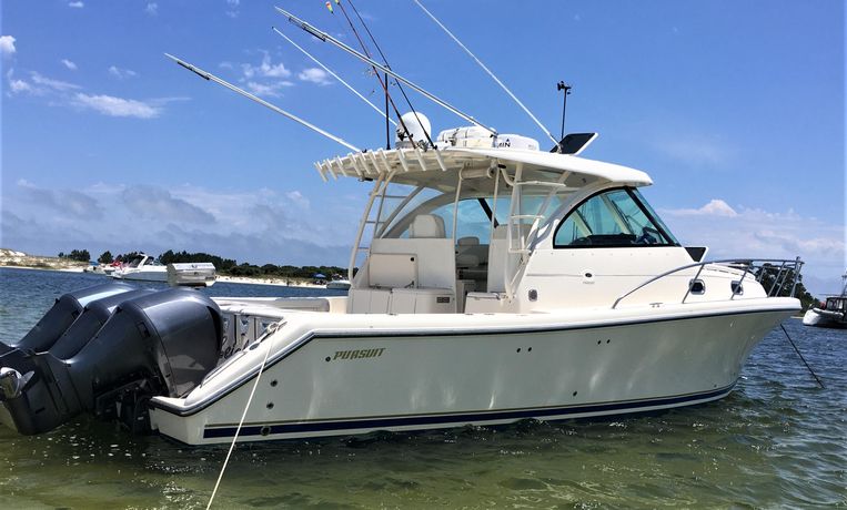2013-38-pursuit-os-385-offshore