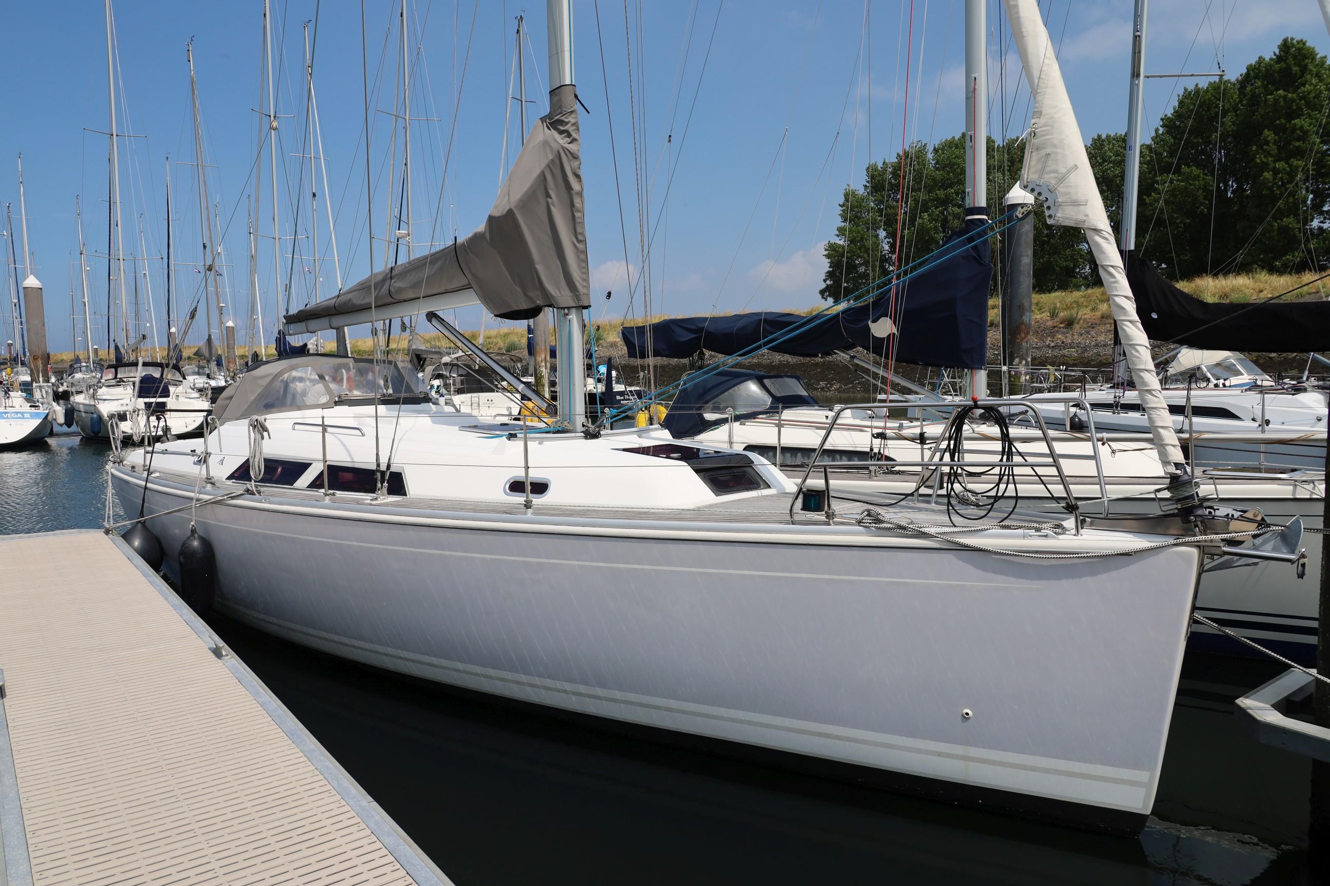 Hanse 370 | 2007 | 11m | Boatshop24