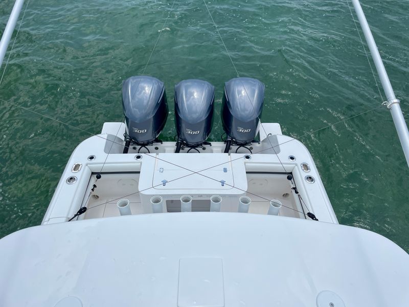 2017 Intrepid 375 Center Console