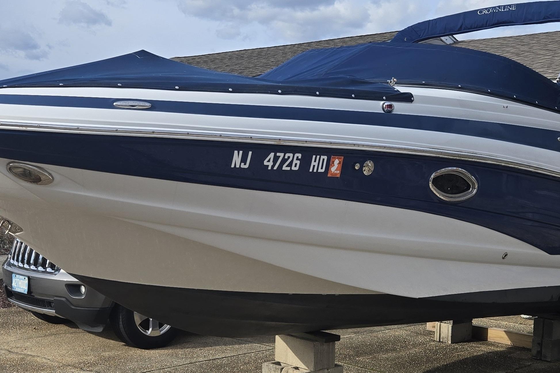 Crownline Eclipse E4