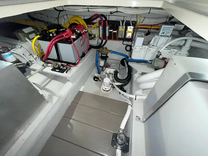 Duo Yacht Photos Pics 