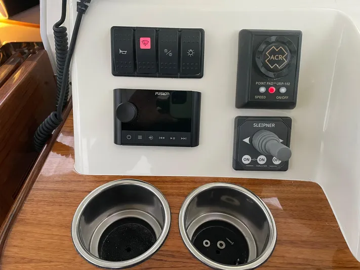 Duo Yacht Photos Pics 