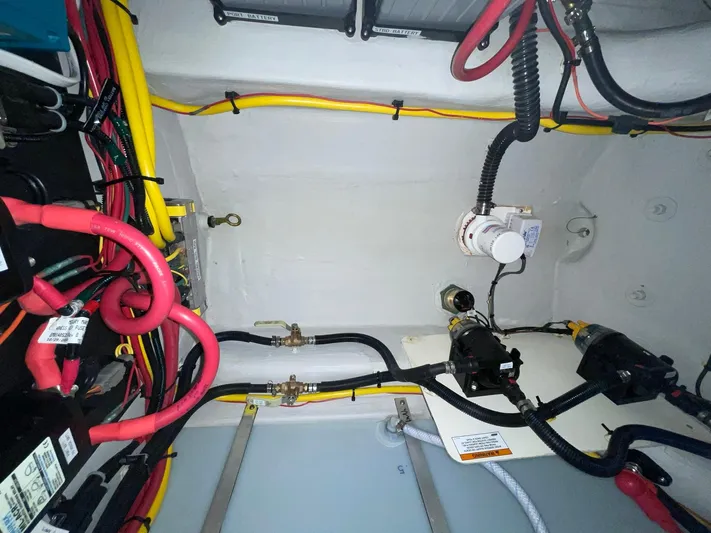 Duo Yacht Photos Pics 