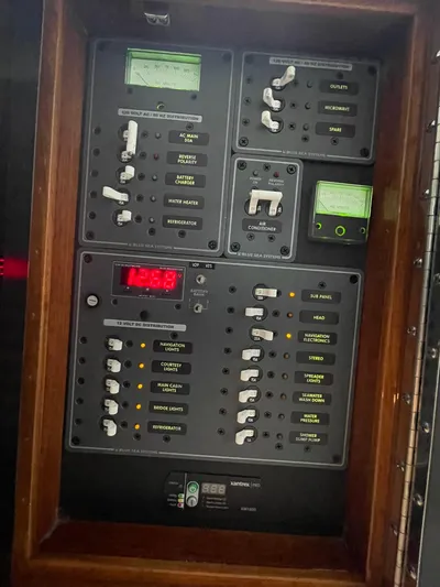 Duo Yacht Photos Pics 