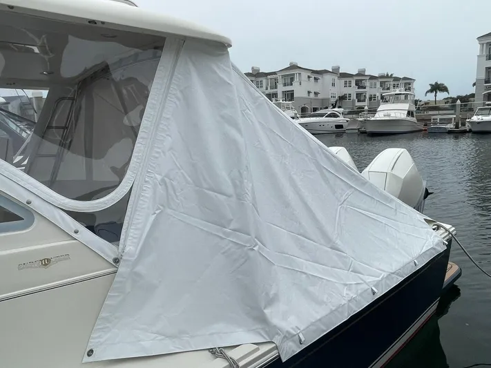 Duo Yacht Photos Pics 