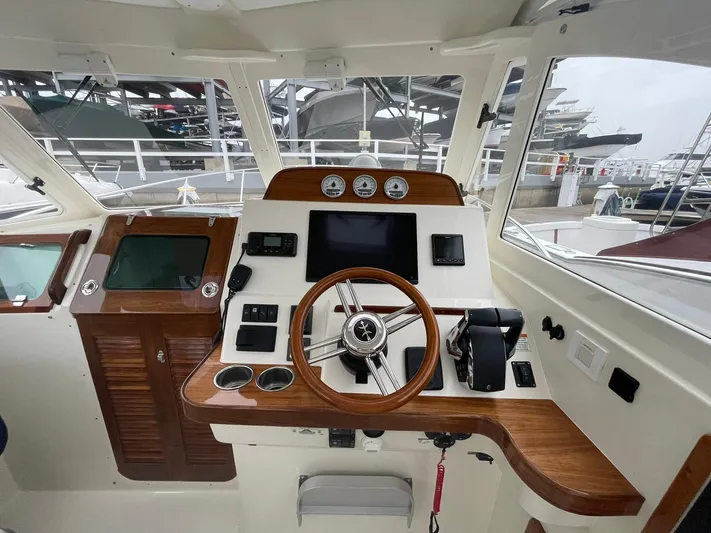 Duo Yacht Photos Pics 