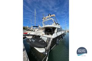 1990 Mochi Craft 46