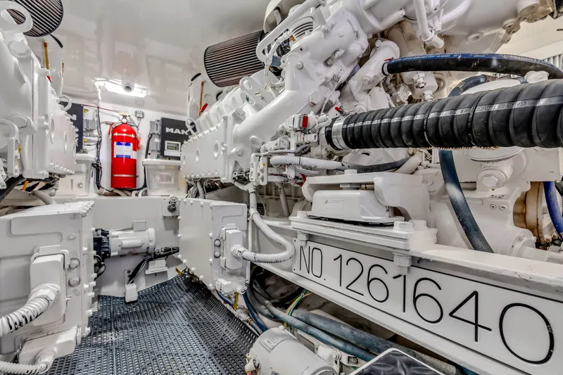 Amore Mia Yacht Photos Pics 