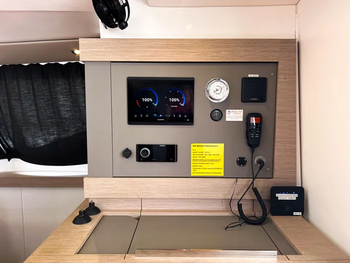 Detour Yacht Photos Pics 