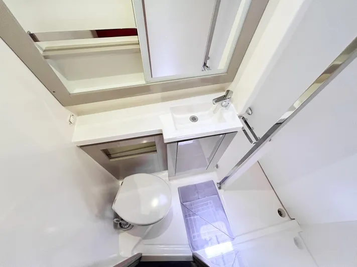 Detour Yacht Photos Pics 