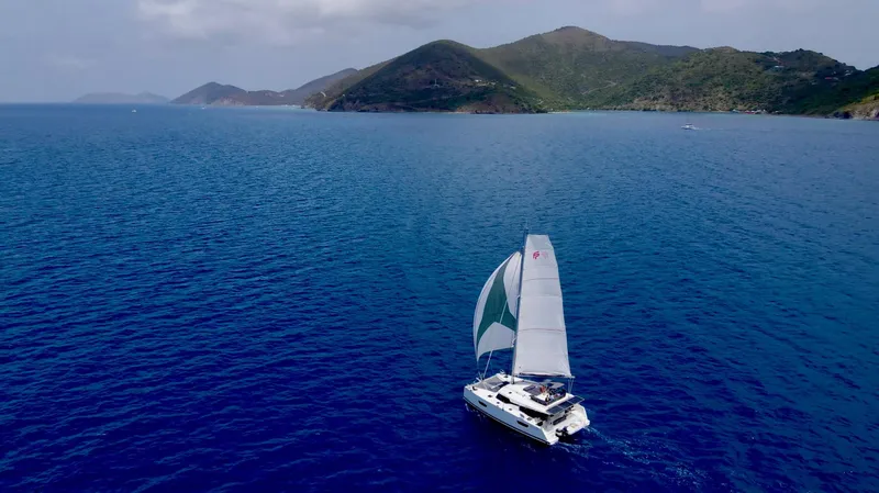 Detour Yacht Photos Pics 