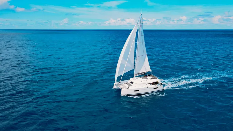 Detour Yacht Photos Pics 