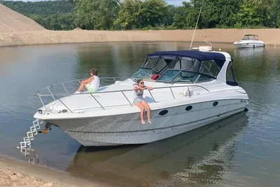 Larson Cabrio 370