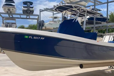 Cobia 256 Center Console