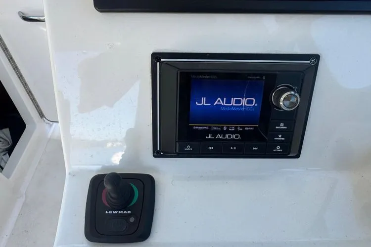 In Pursuit Yacht Photos Pics 2019 Pursuit Dc 325 Dual Console - Image 22