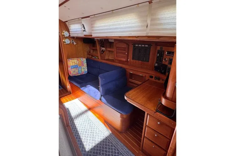 Lady Slipper Yacht Photos Pics 2005 Sabre 386 - Image 18