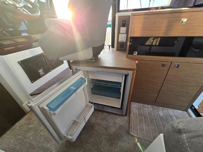 Down Time Yacht Photos Pics 