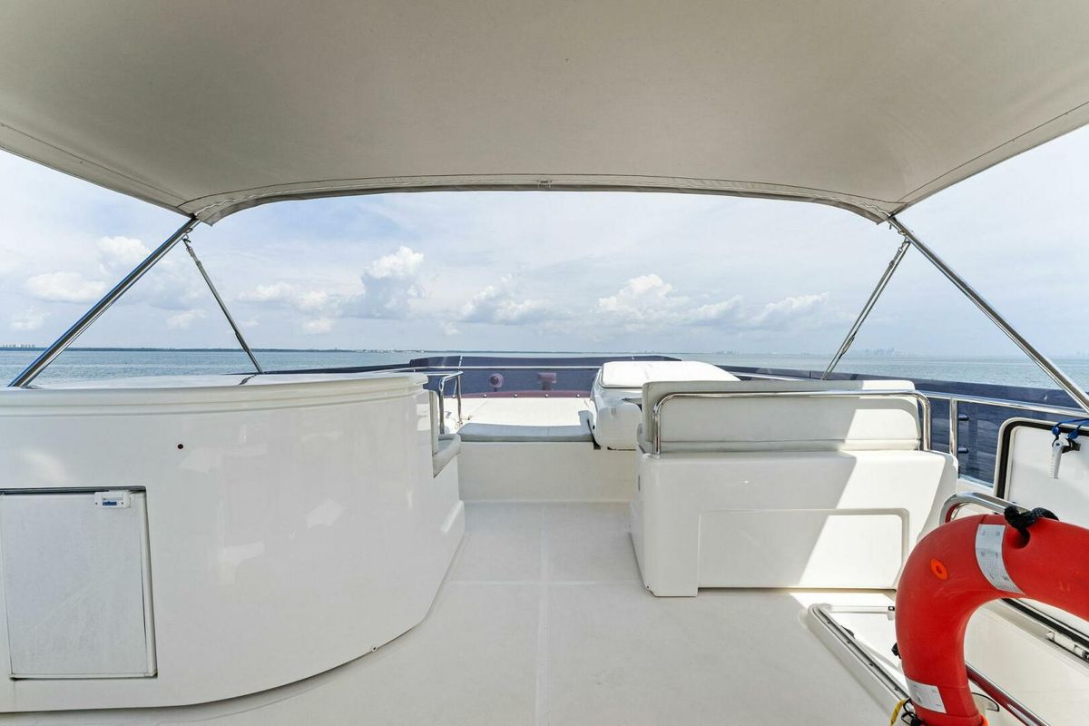 2013 Ferretti Yachts 62 