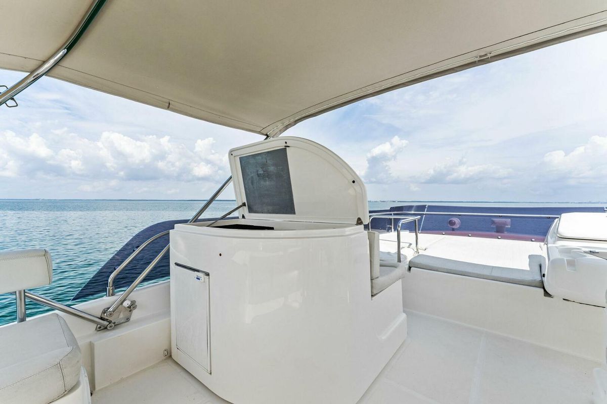 2013 Ferretti Yachts 62 