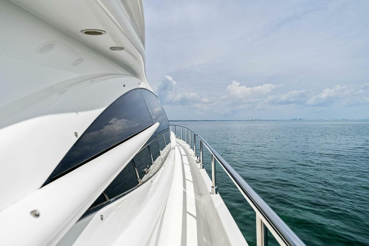 2013 Ferretti Yachts 62 